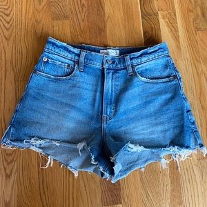 Abercrombie & Fitch High-Rise Cutoff Short